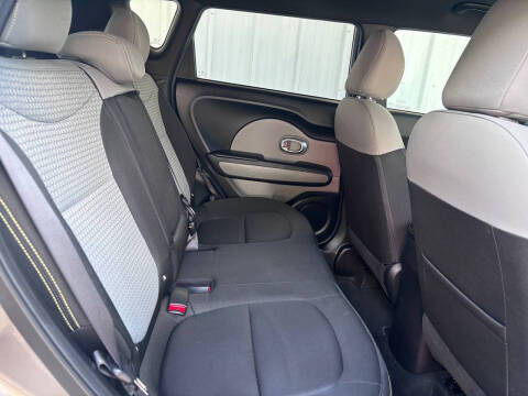 2016 Kia Soul +