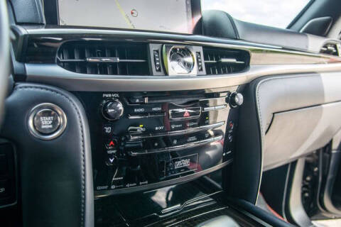 2021 Lexus LX 570 Three-Row