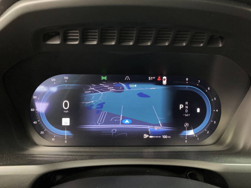 2025 Volvo XC90 B5 Core Bright Theme