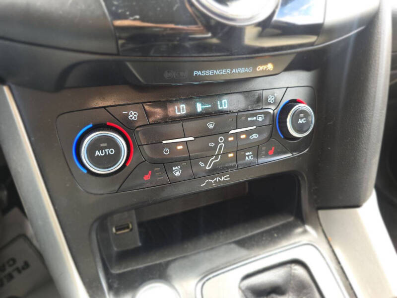 2017 Ford Focus Titanium