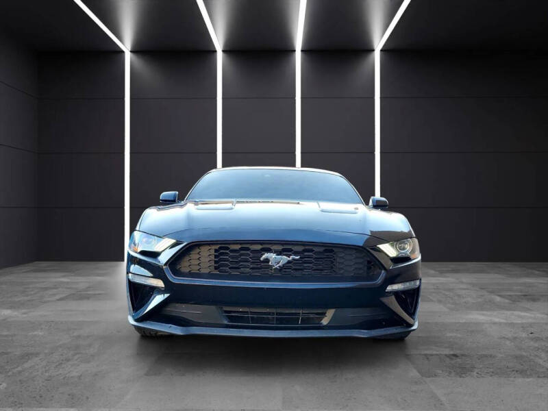 2022 Ford Mustang EcoBoost
