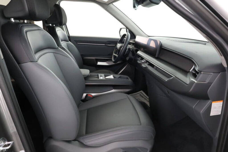 2024 Kia EV9 Light Long Range