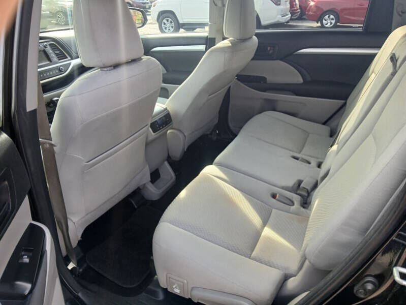 2016 Toyota Highlander