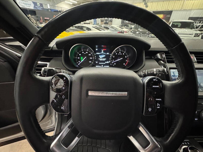 2020 Land Rover Discovery SE