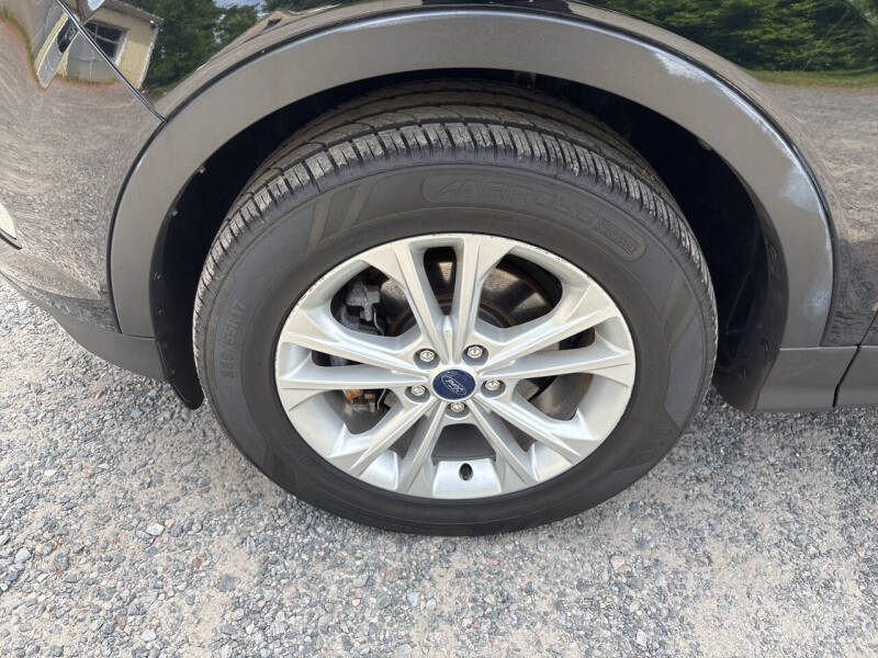2017 Ford Escape SE - Photo 26