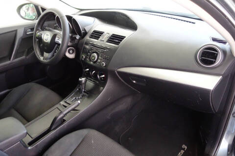 2012 Mazda MAZDA3 i Touring