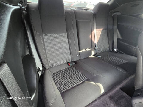 2016 Dodge Challenger R/T Plus