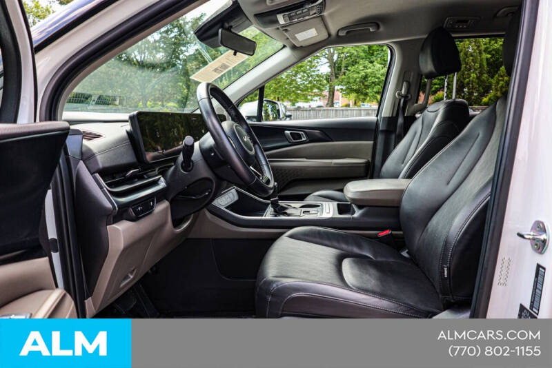 2025 Kia Carnival LXS