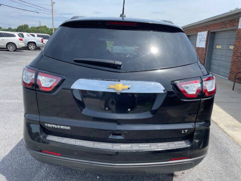 2017 Chevrolet Traverse LT