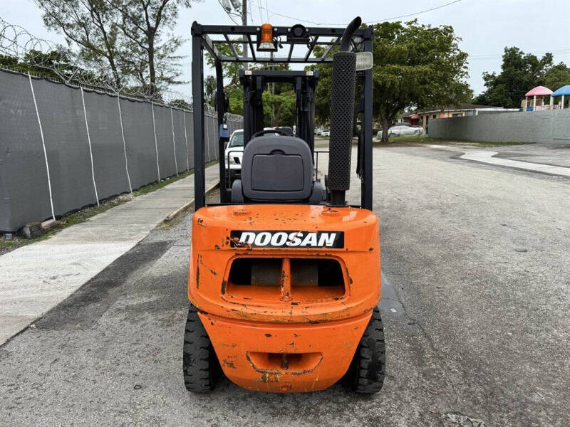 2007 Doosan D25s-5