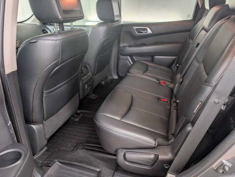 2018 Nissan Pathfinder Platinum