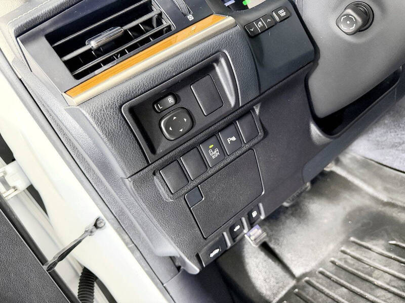 2014 Lexus ES 300h