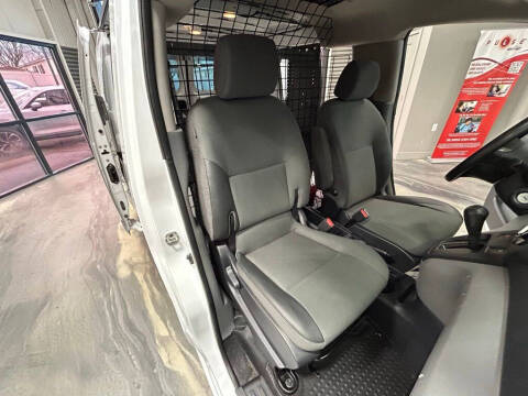 2021 Nissan NV200 SV