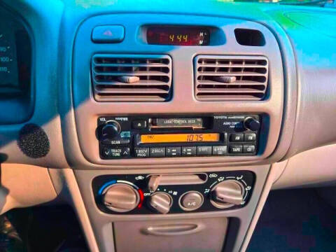 1999 Toyota Corolla LE