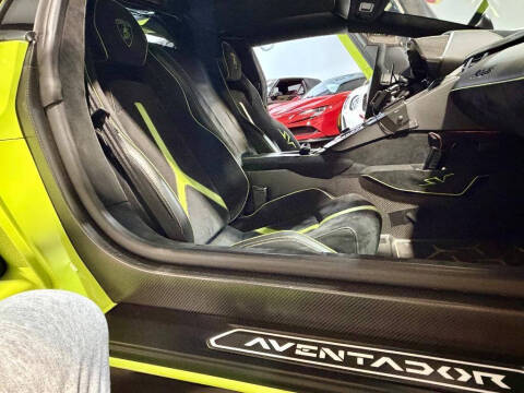 2016 Lamborghini Aventador LP 750-4 SV