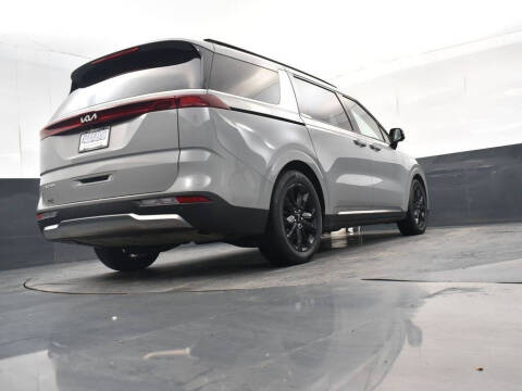 2023 Kia Carnival SX