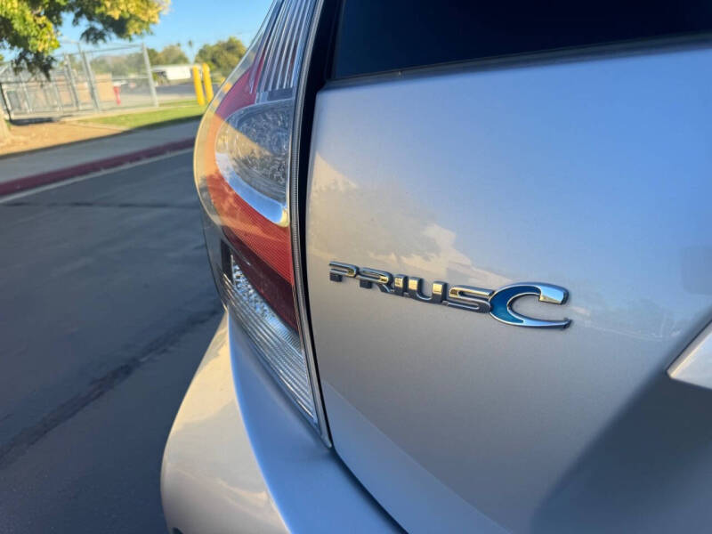 2019 Toyota Prius c L