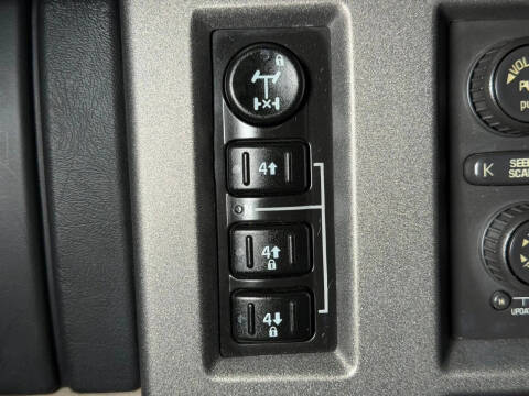 2004 HUMMER H2