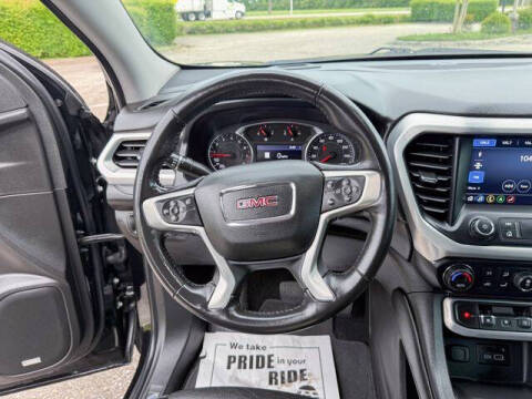 2022 GMC Acadia SLT