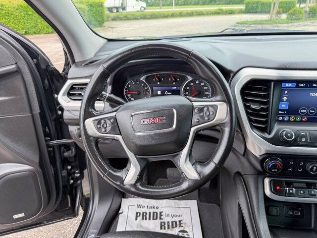 2022 GMC Acadia SLT