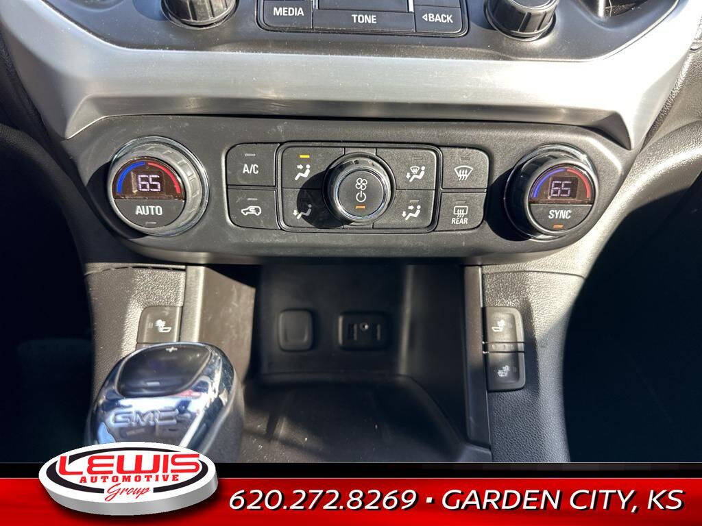 2019 GMC Acadia for sale at Lewis Chevrolet of Garden City in Garden City, KS