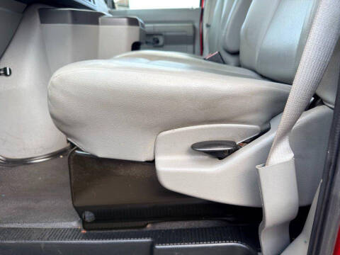 2012 Ford E-Series E-150