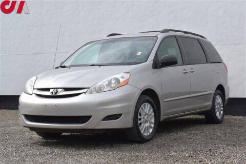 2008 Toyota Sienna LE 7-Passenger