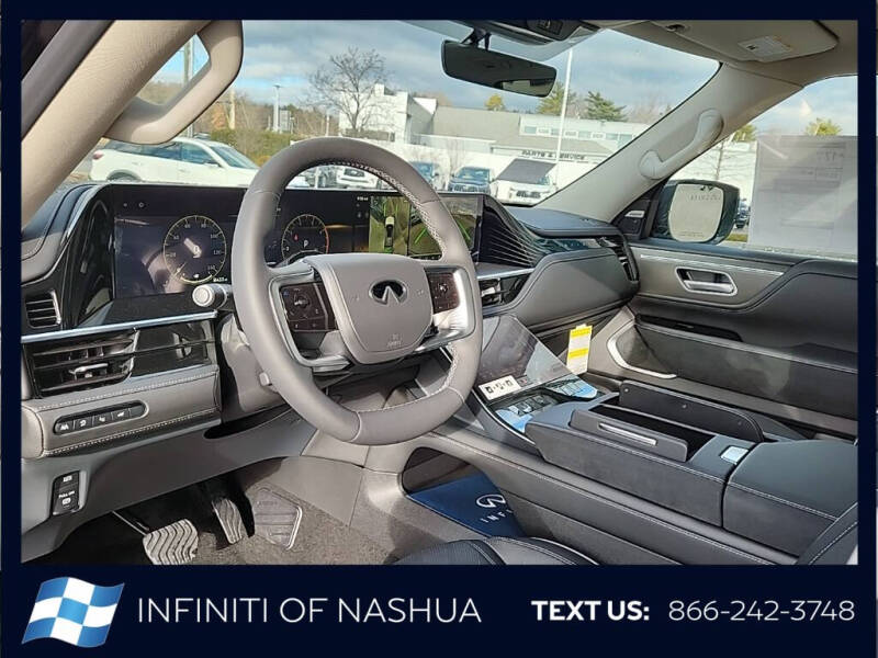 2025 Infiniti QX80 Luxe