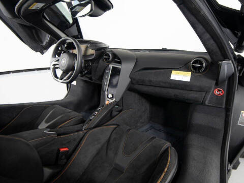 2025 McLaren 750S