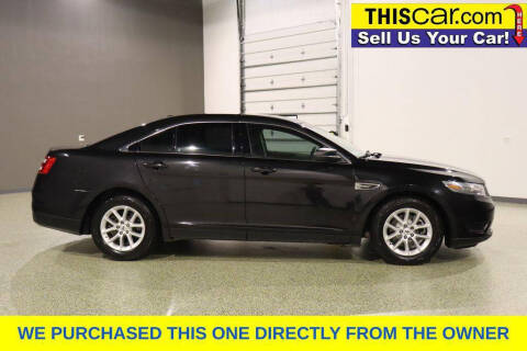 2013 Ford Taurus SE