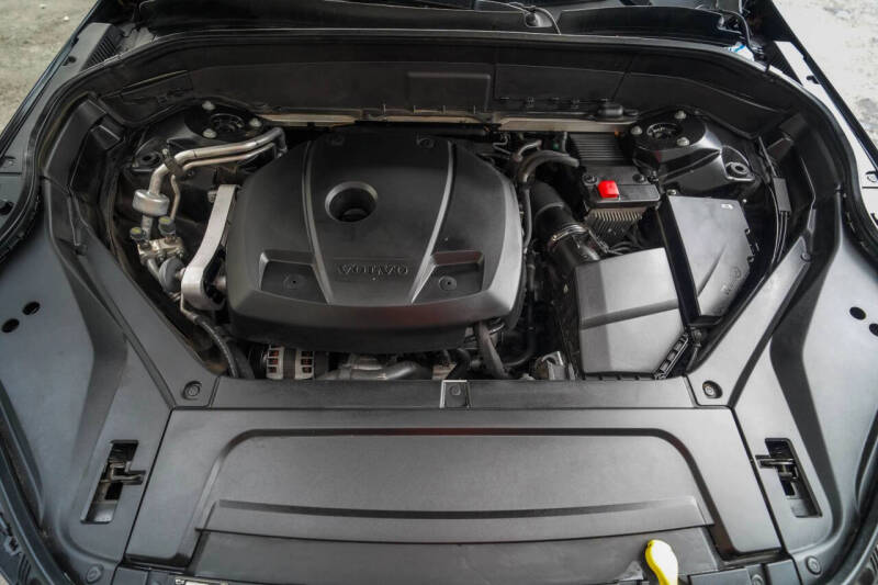 2020 Volvo XC90 T5 Momentum