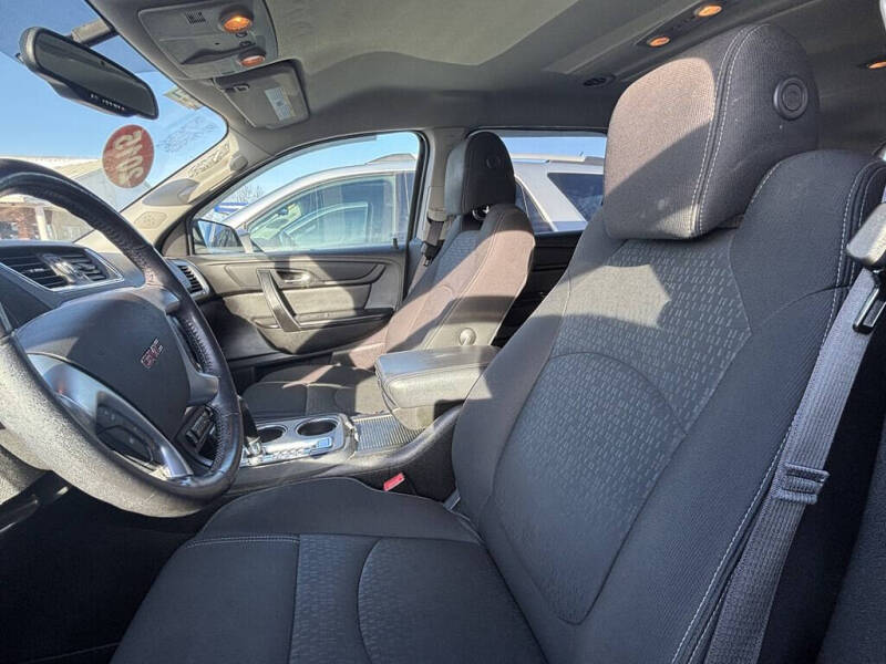 2015 GMC Acadia SLE-2