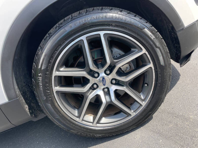 2017 Ford Explorer Sport
