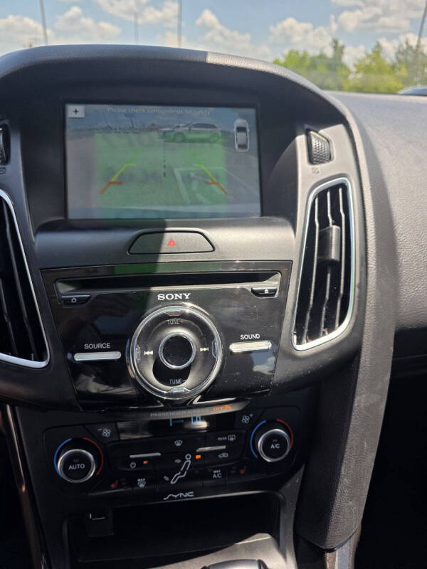 2017 Ford Focus Titanium
