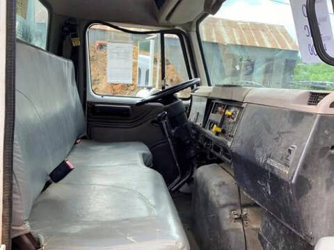 2000 International 4900
