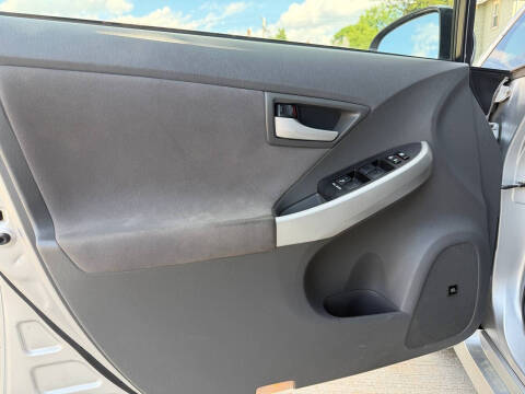 2011 Toyota Prius One