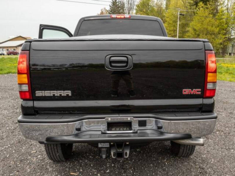 2002 GMC Sierra 1500's photo