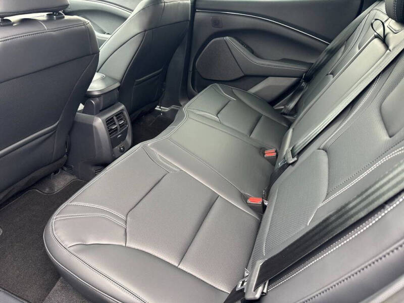 2025 Ford Mustang Mach-E Premium