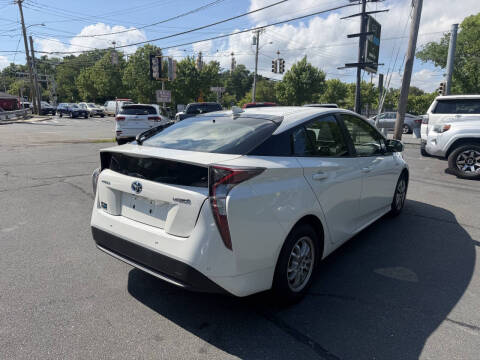 2018 Toyota Prius Three