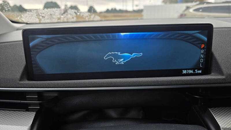 2022 Ford Mustang Mach-E Select