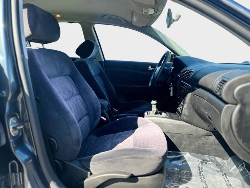 2003 Volkswagen Passat GL