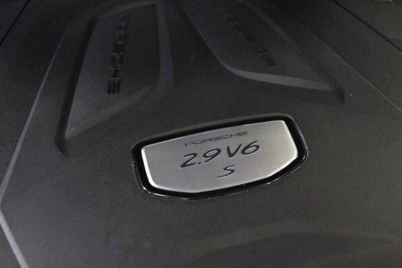 2021 Porsche Cayenne S Coupe