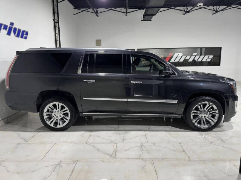 2019 Cadillac Escalade ESV Premium Luxury