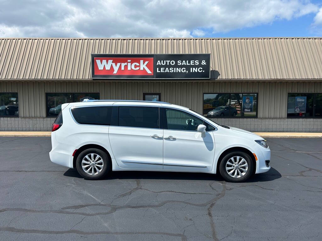 2018 Chrysler Pacifica for sale at Wyrick Auto Sales & Leasing Inc in Holland, MI