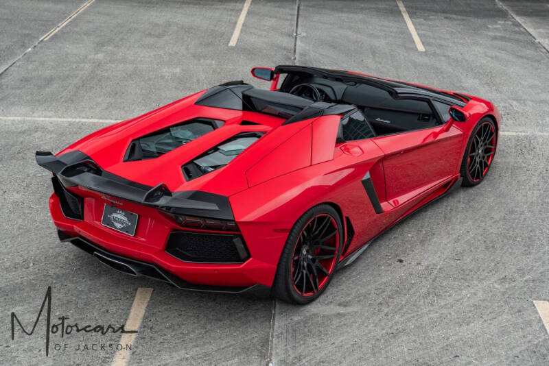 2015 Lamborghini Aventador LP 700-4