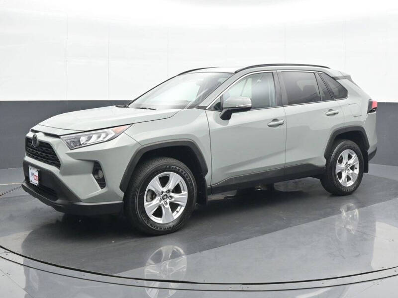 2020 Toyota RAV4 XLE