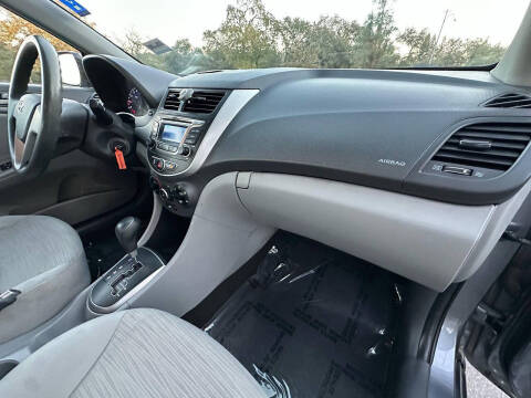 2015 Hyundai Accent GLS