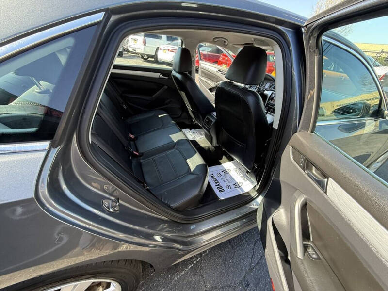 2013 Volkswagen Passat