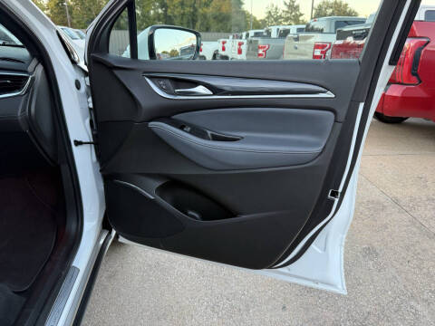 2022 Buick Enclave Essence