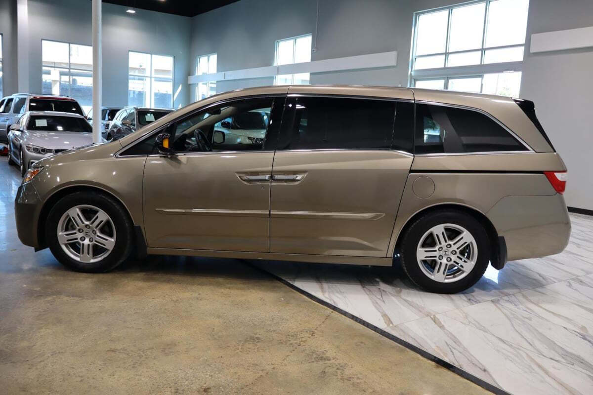 2013 Honda Odyssey for sale at IMD MOTORS, INC in Dallas, TX